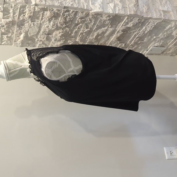 Express black sleeveless lace detail top - Picture 5 of 7